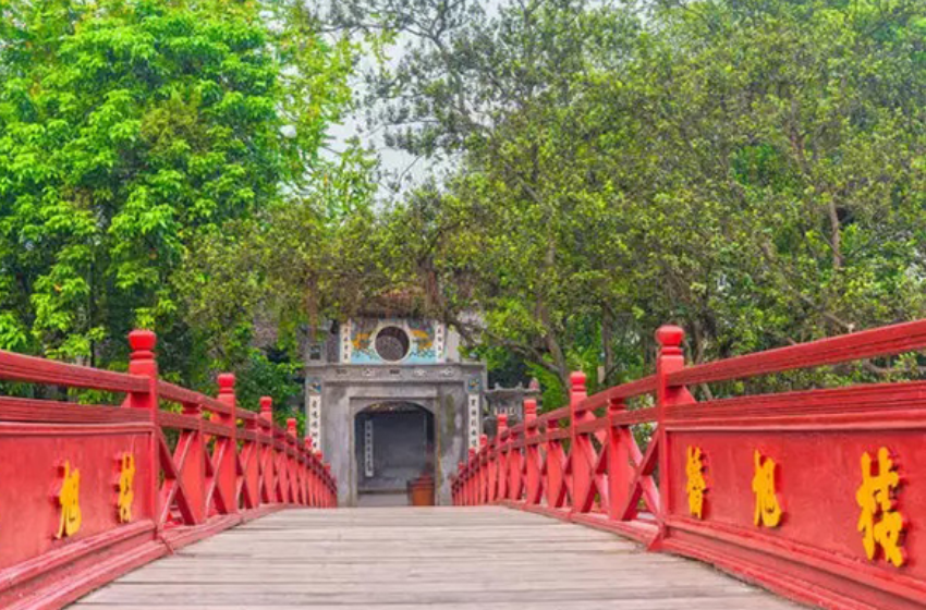 Discover the Best of Vietnam to Laos in 10 Days