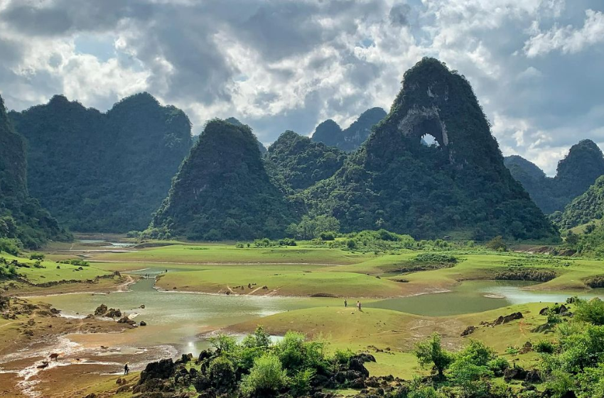 Halong Bay Ninh Binh Ban Gioc Waterfall to Ho Chi Minh 10D9N