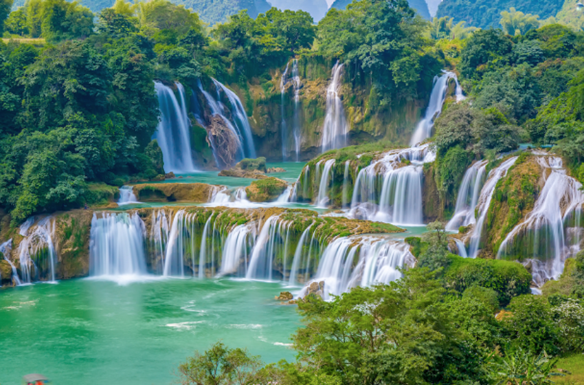 Hanoi Sapa Halong Bay to Ban Gioc Waterfall 10D9N