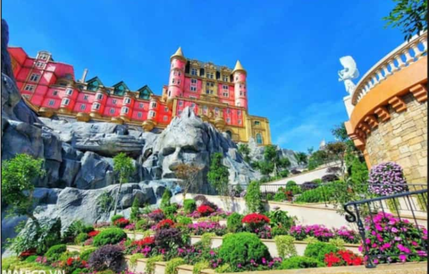 Ba Na Hills and Golden Bridge Full Day