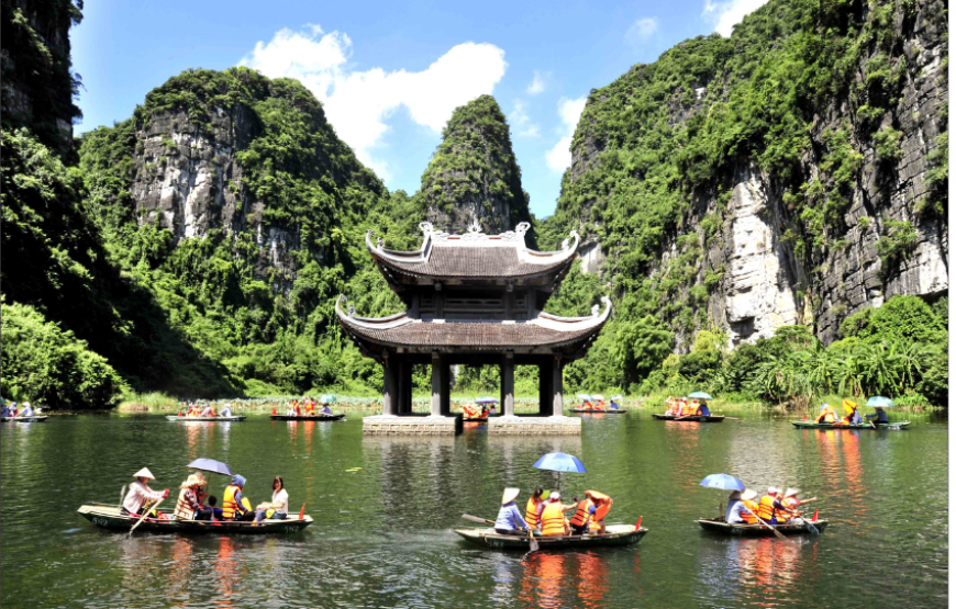 Discover Ninh Binh to Hoa Lu Mua Cave and Trang An Boat Tour