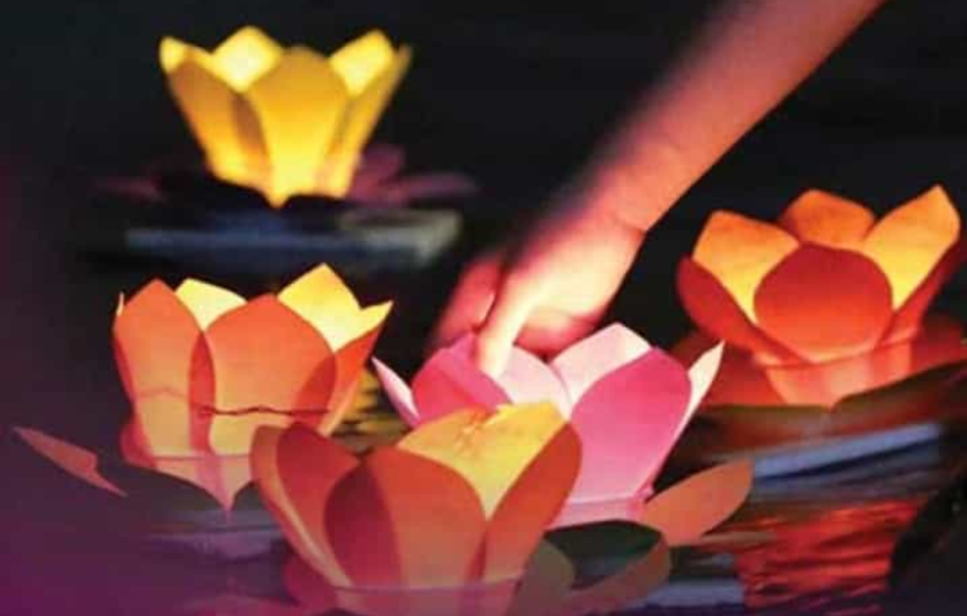 Boat Ride and Release Flower Lantern with Hoi An City Tour