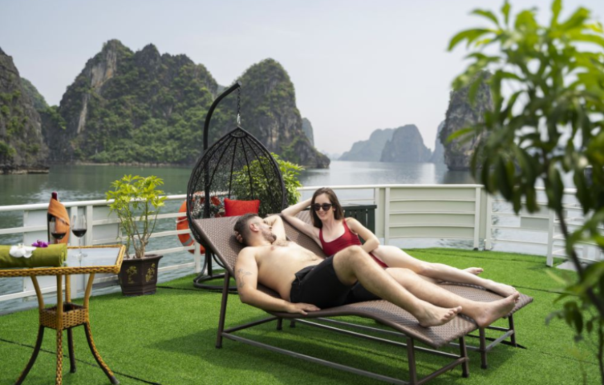 Cong Cruise A Daily Luxury Cruise in Halong Bay