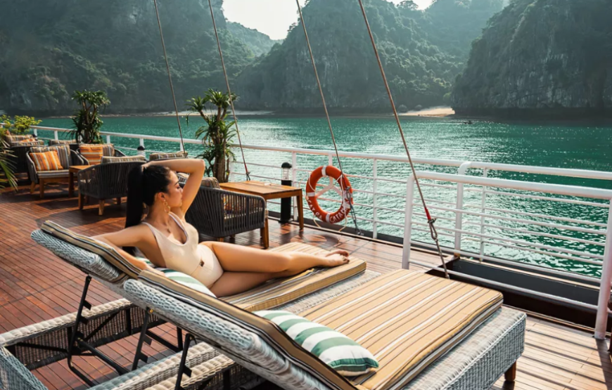 Halong Catamaran Premium Cruise 7 Hours