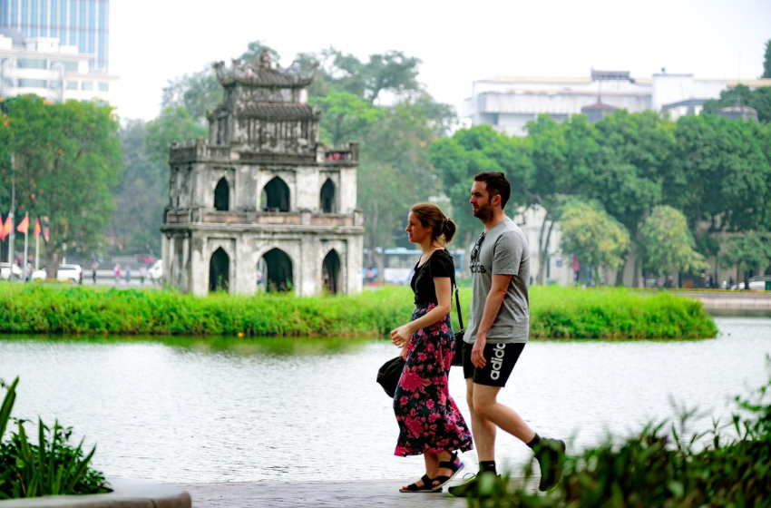 Discover Hanoi Early Morning Charm