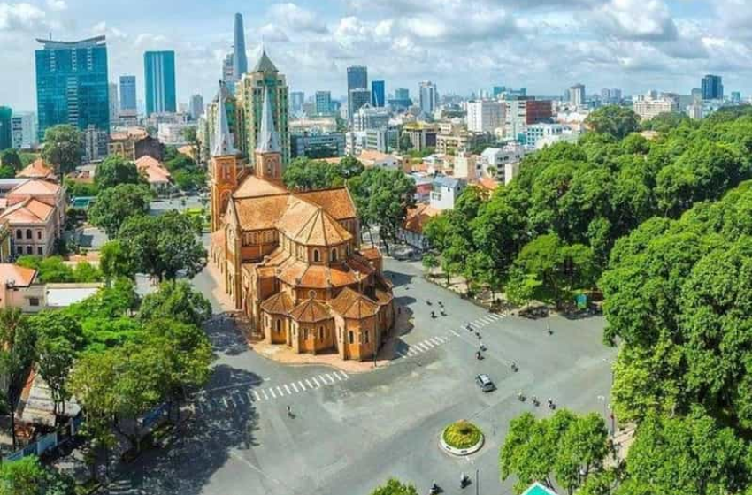 Ho Chi Minh City And Cu Chi Tunnels Full Day: A Journey Through History