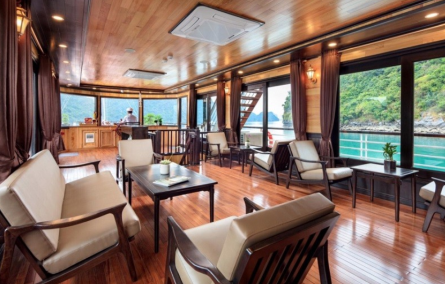 Serenity Luxury Daily Cruise in Lan Ha Bay