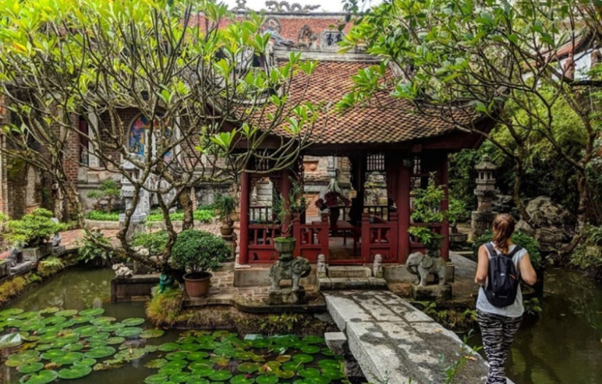 Thanh Chuong Viet Palace Day Tour