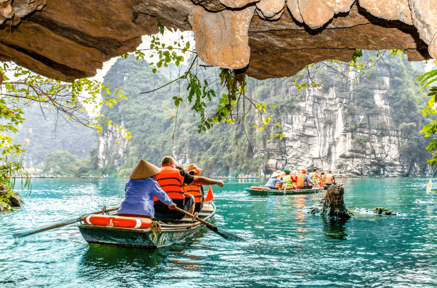 Day 03: Dark & Bright Cave – Ha Long Bay – Hanoi