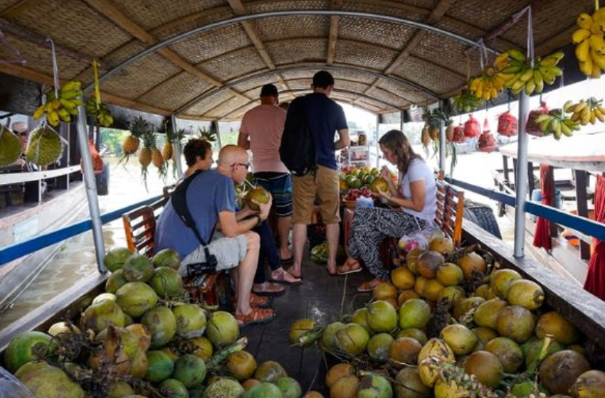 Day 4: Mekong Delta (Can Tho) - Ho Chi Minh City (B, L)