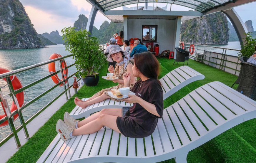 Halong Bay Day Cruise 8 Hours