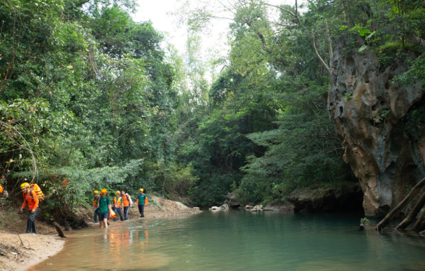 Abandoned Valley Trekking in Jungle Tour