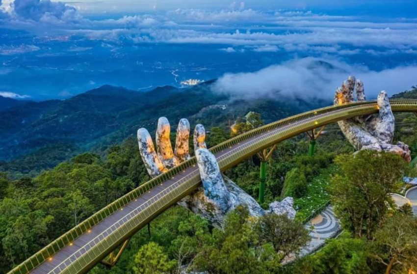 Sunset at Golden Bridge Private Tour – A Breathtaking Experience in Ba Na Hills