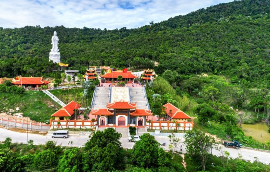 Cable Car and Aquatopia Water Park in Phu Quoc Island