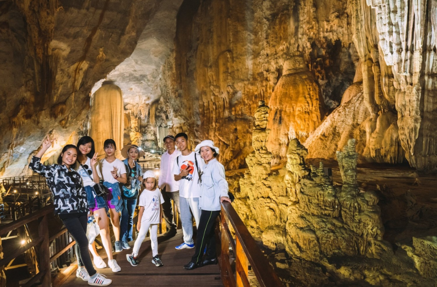 Explore the Hidden Wonders of Dark Cave and Paradise Cave 1 Day Tour