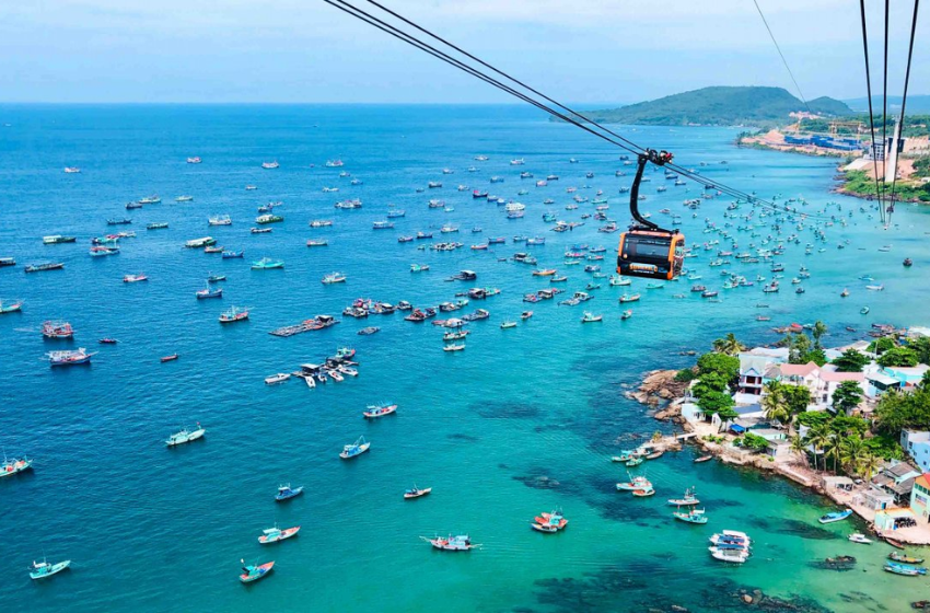  Unveiling the Magic: Cable Car and Aquatopia Water Park in Phu Quoc Island