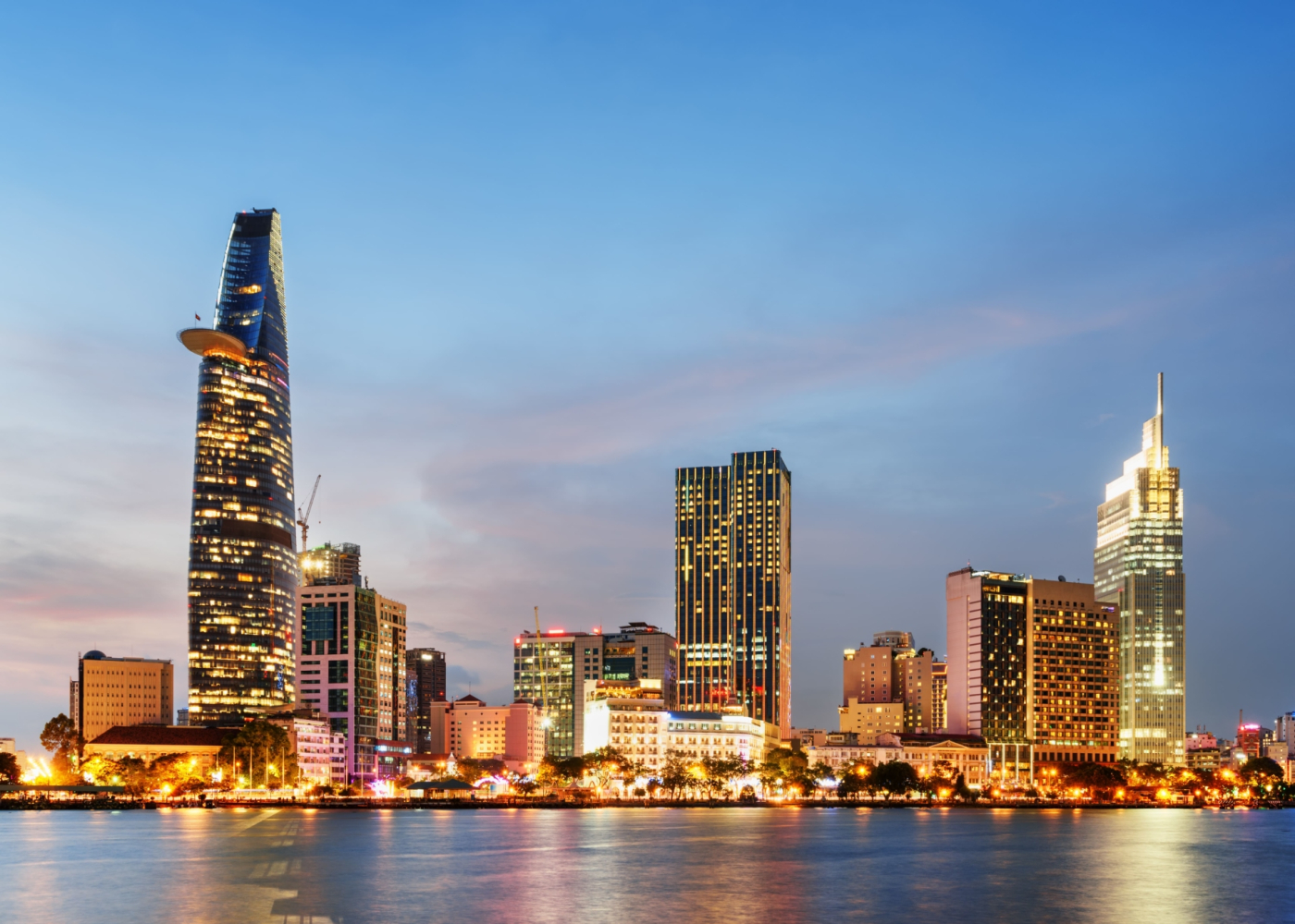 Multi-Country Tours Multi-Country Tours - Image 1